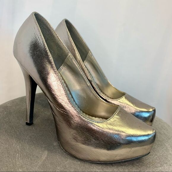 QUPID dark silver metallic chrome platform high heels size 9 - Picture 7 of 7